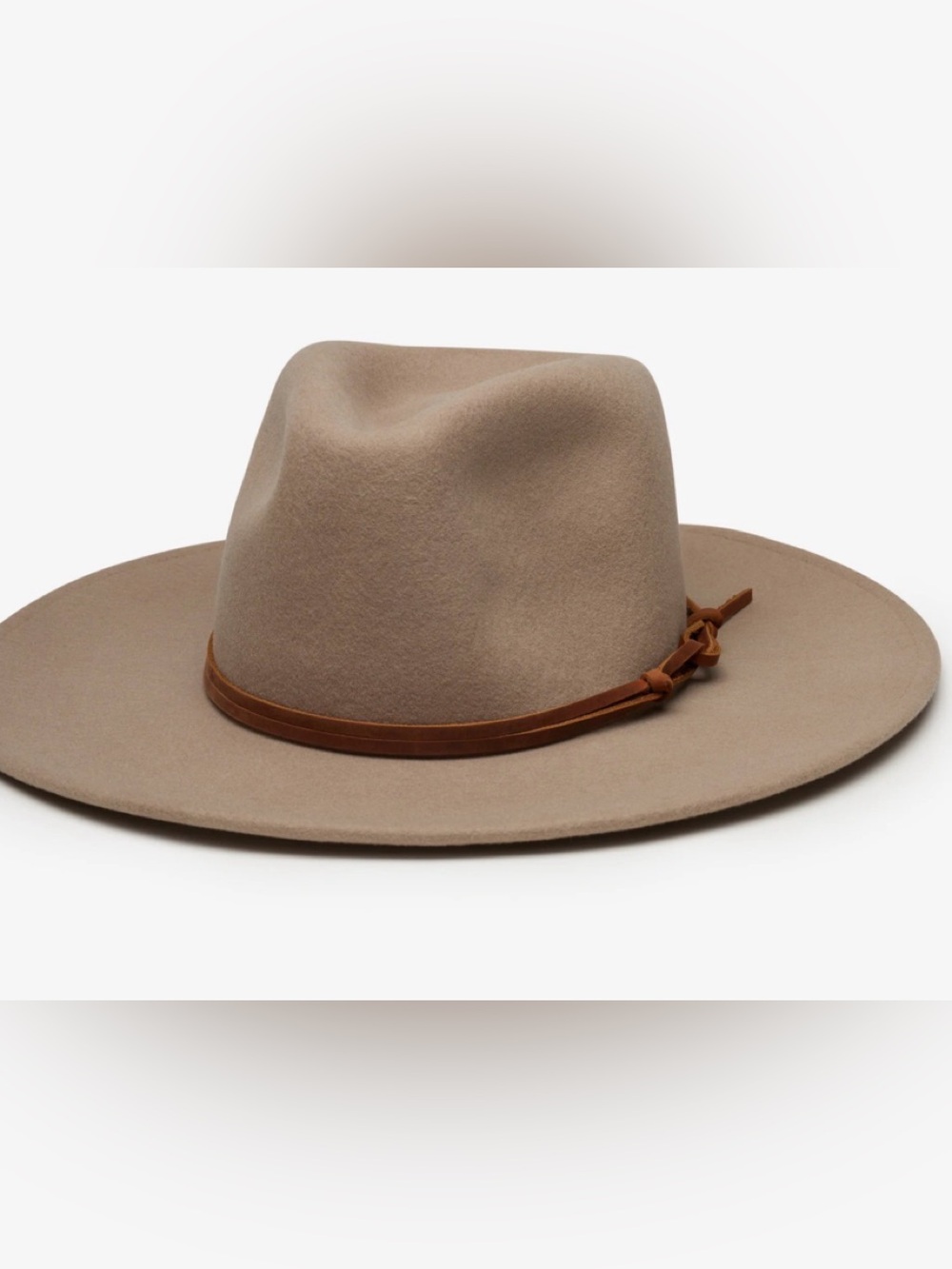 Wyeth wool hat in taupe felt EUC